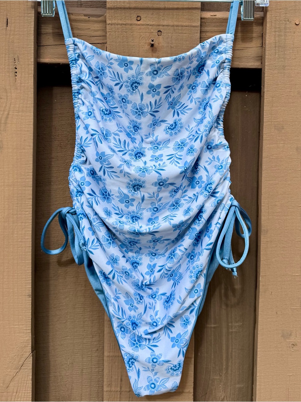Capittana Blue Floral Print Side Tie One-Piece Swimsuit Size Medium L140918